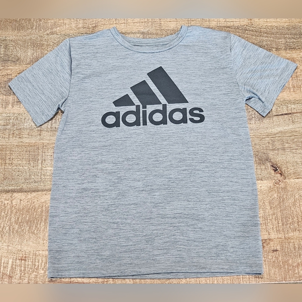 Boys Adidas Primegreen (Drifit Style) T-Shirt Sz 10/12